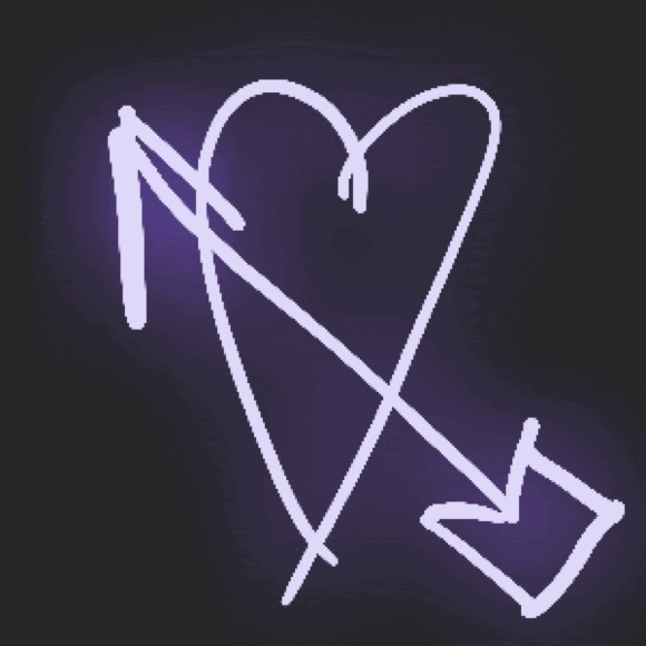 Meet your Posher, Nicole - Picture 1 of 1